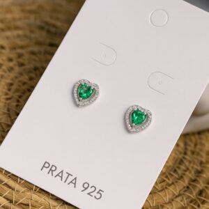 Brinco de Prata 925 Coração Com Zircônia Verde Cravejado em Volta