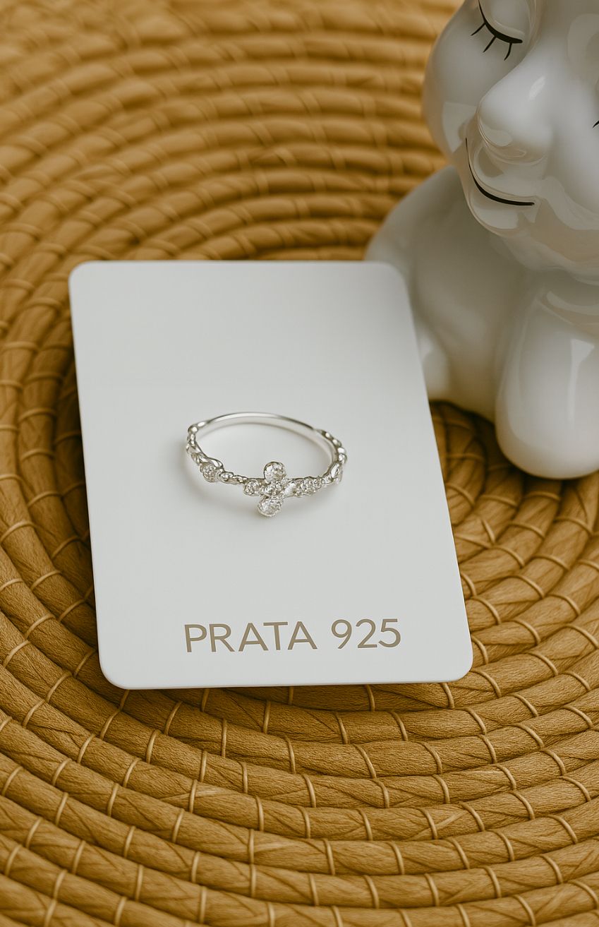 Anel de Prata 925 Cruz em Zircônias Brancas