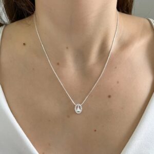 Colar de Prata 925 Nossa Senhora Oval Com Zircônias Brancas
