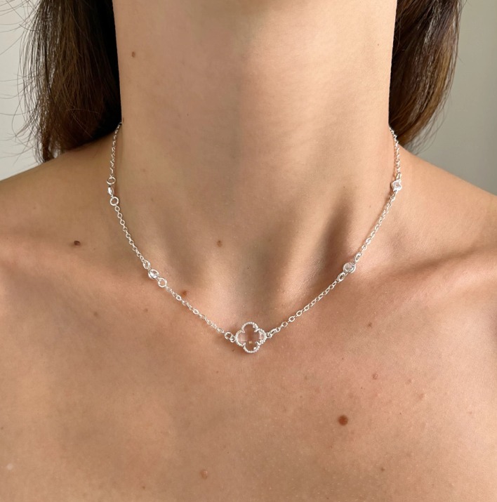 Colar de Prata 925 Trevo Detalhado Branco com Pontos de Luz