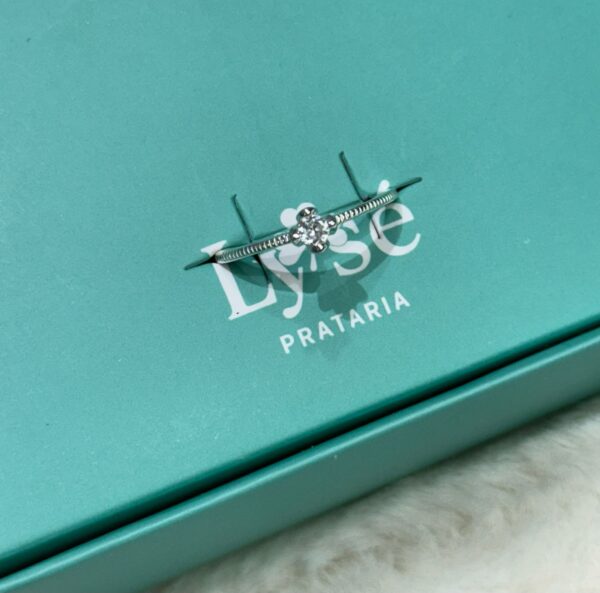 Anel de Prata 925 Solitário Detalhado