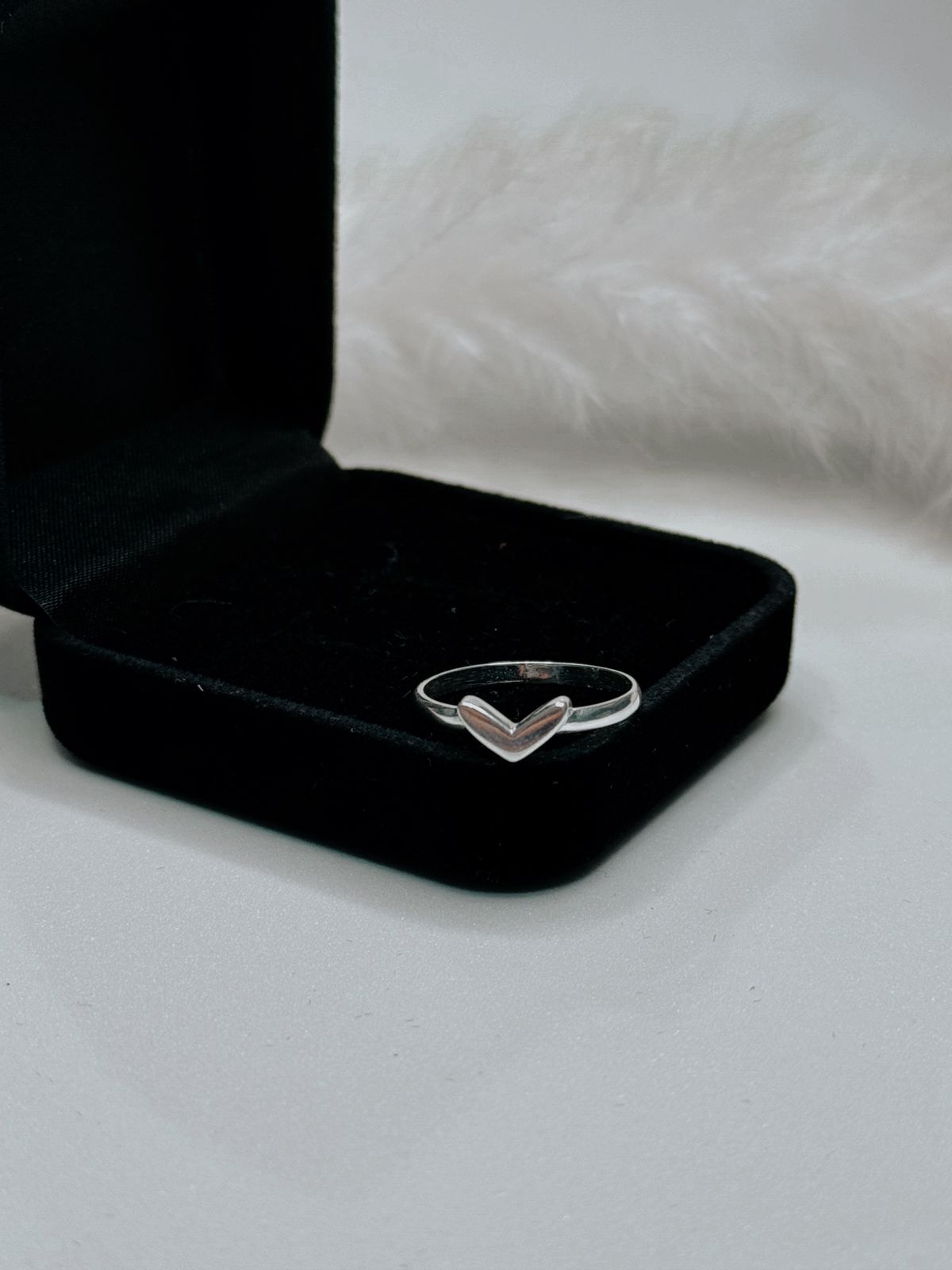 ANEL ARO FINO COM CORAÇÃO P LISO