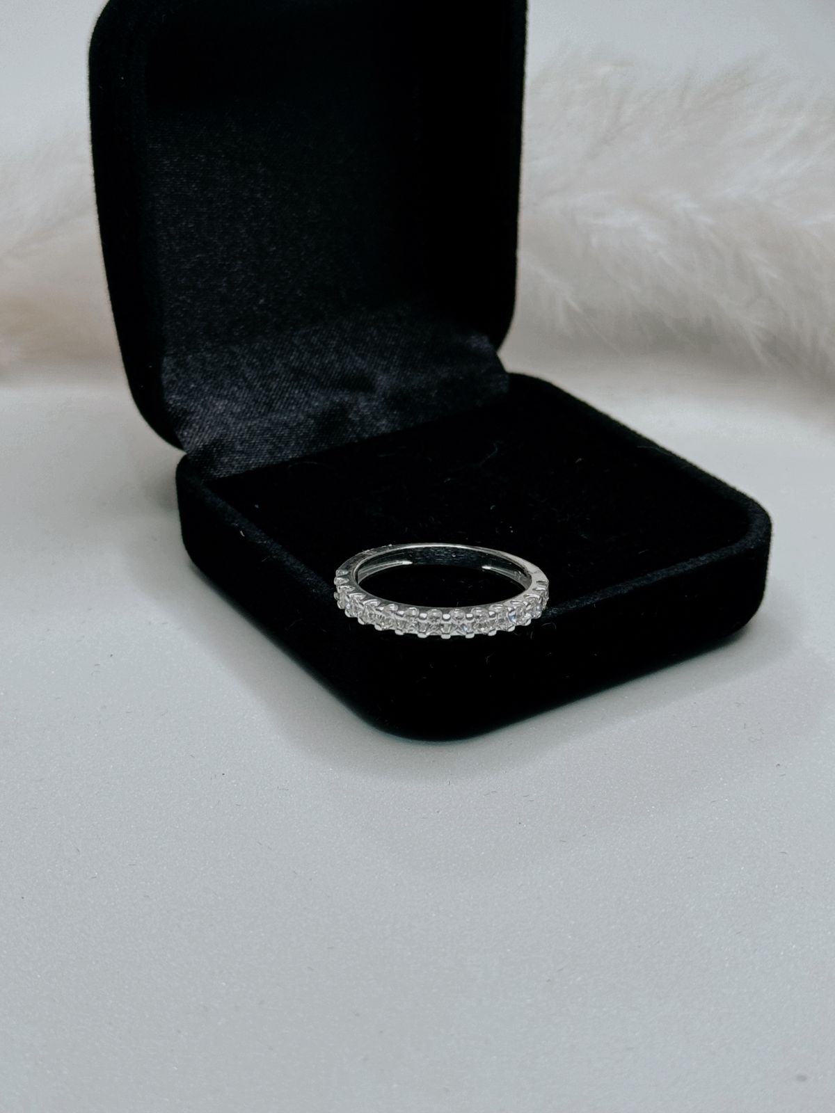 ANEL APARADOR CRAV. ZIRCÔNIAS