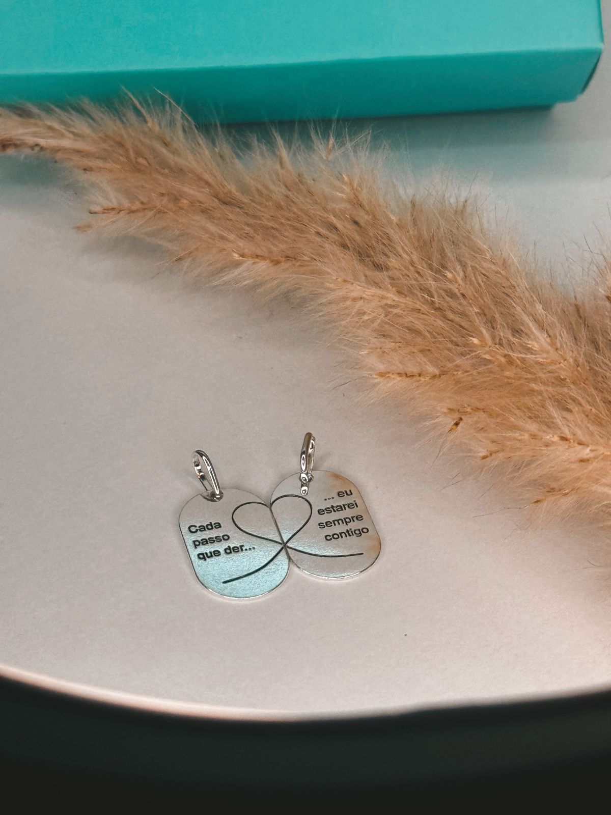 PINGENTE CADA PASSO DUAS METADE