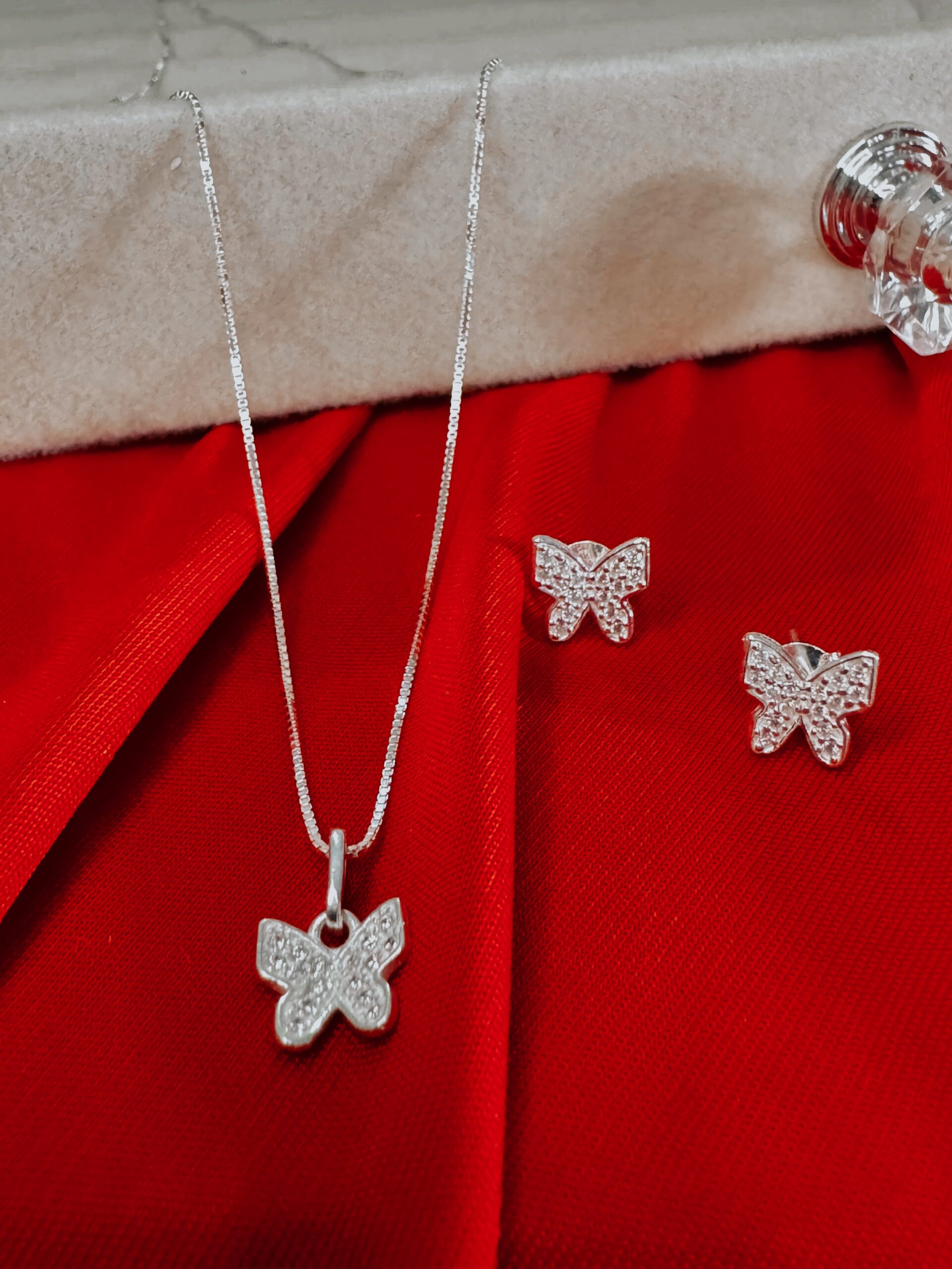 CONJ. BORBOLETA CRAVEJADA DE PRATA